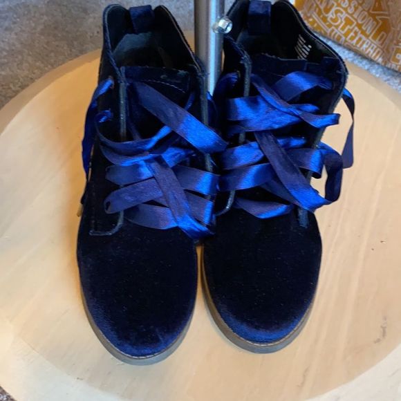 Steven Madden blue suede boots - Picture 1 of 7